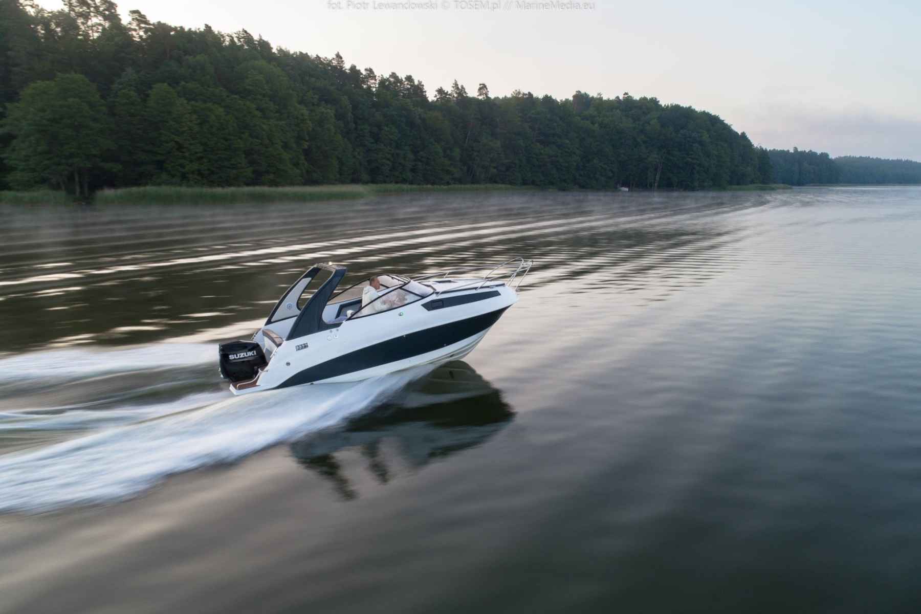 Motorboot IMPOL Yacht & Bootshandel Stillo 24