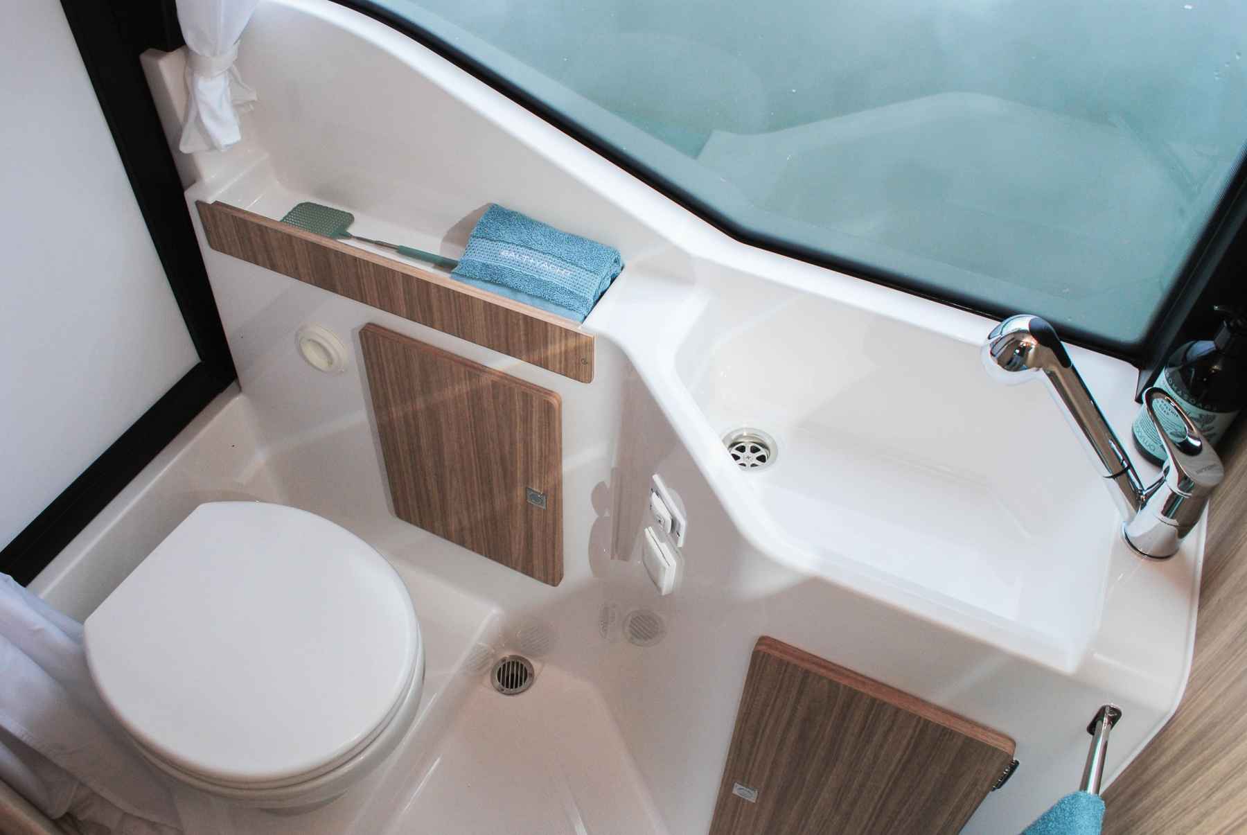 Motorboot IMPOL SunCamper 36