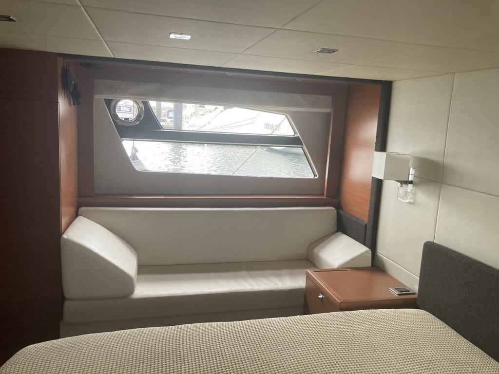 Motorboot Prestige 620 S (SportFly)