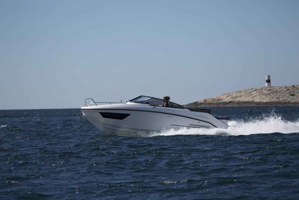 Motorboot Grandezza 25s