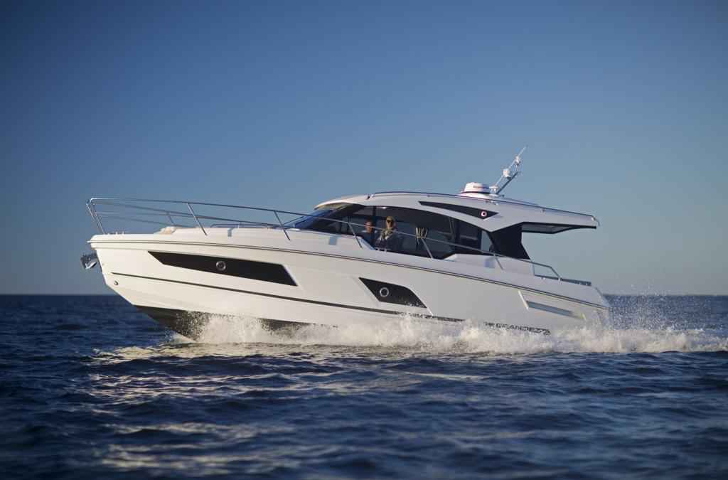 Motorboot Grandezza 37 CA