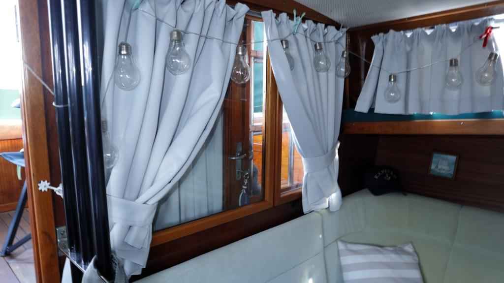 Motorboot Coronet 30 Oceanfarer
