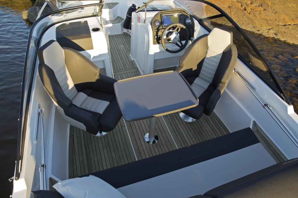 Motorboot Finnmaster R5