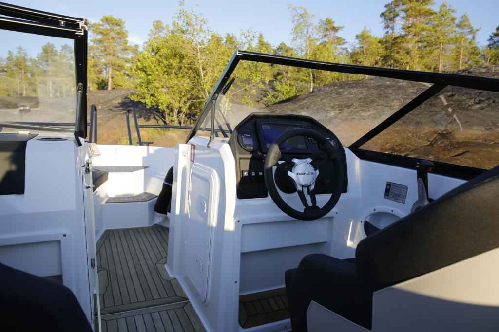 Motorboot Finnmaster R5