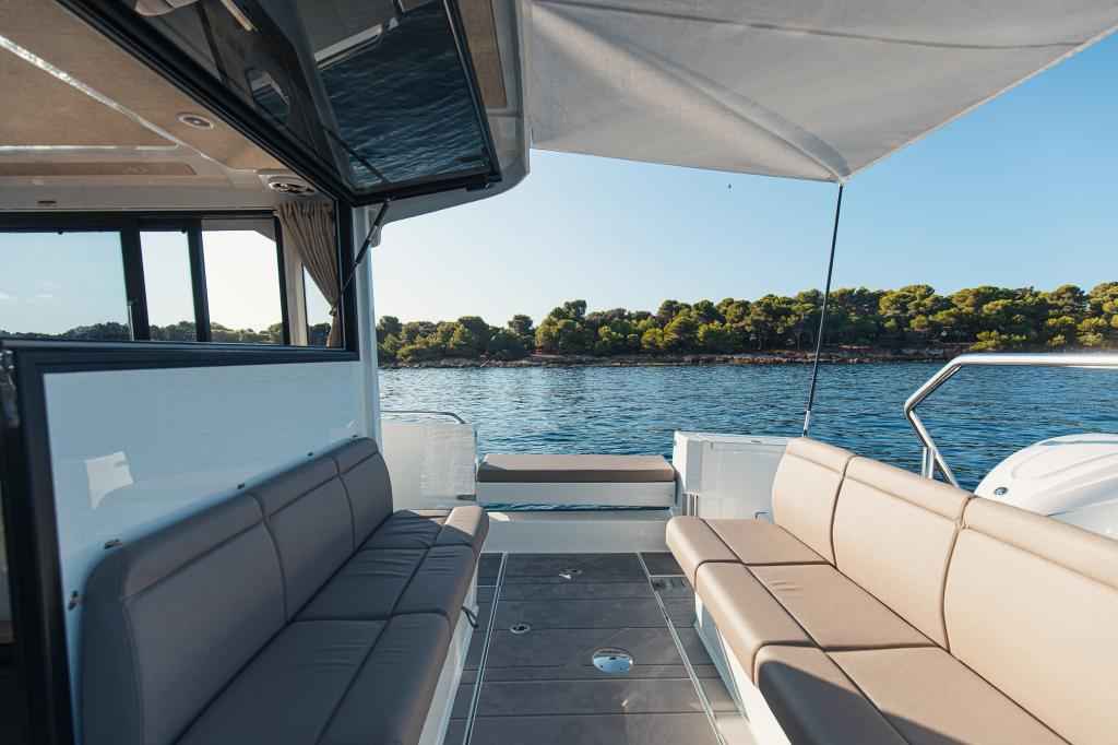 Motorboot Quarken 35 Cabin Tourer