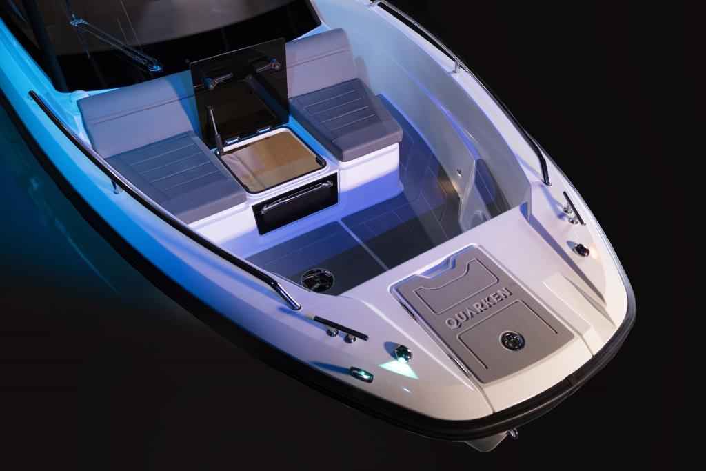 Motorboot Quarken 27 T-Top