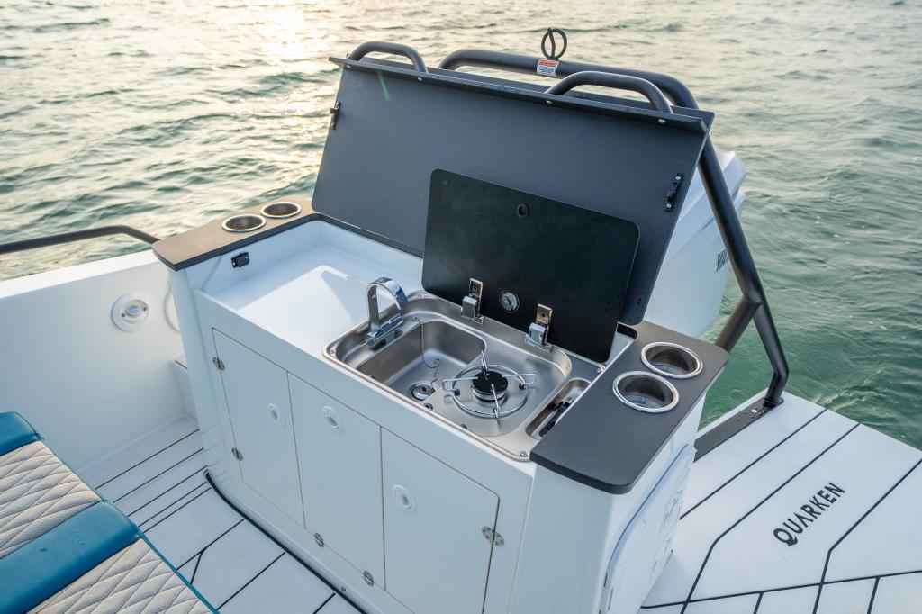 Motorboot Quarken 27 T-Top V2 ONYX