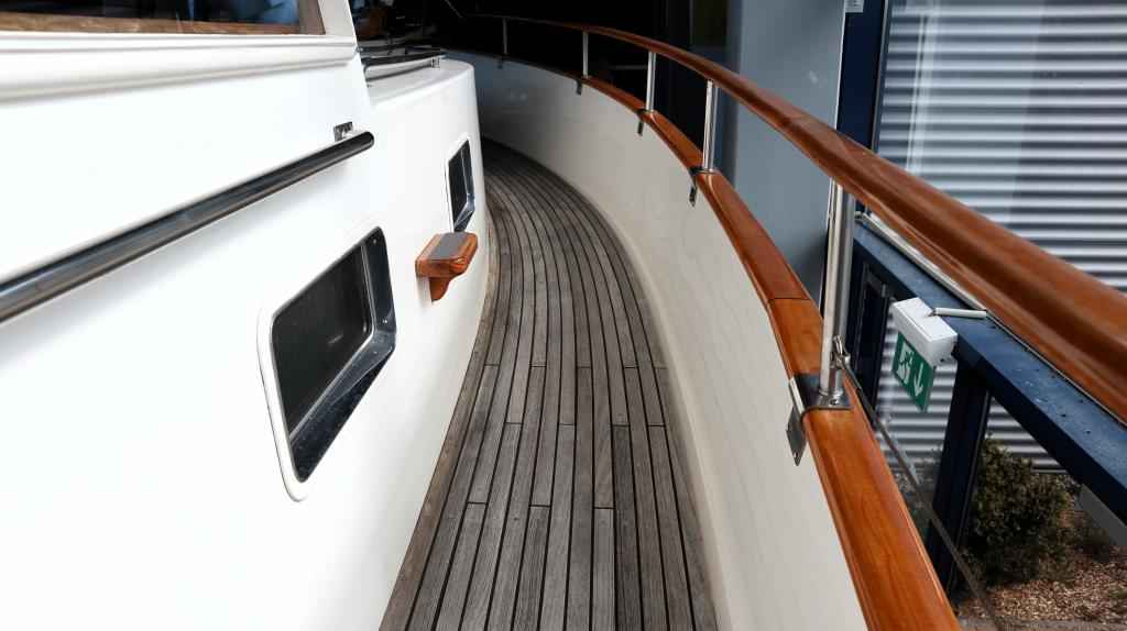 Motorboot Grand Banks 42 EUROPA