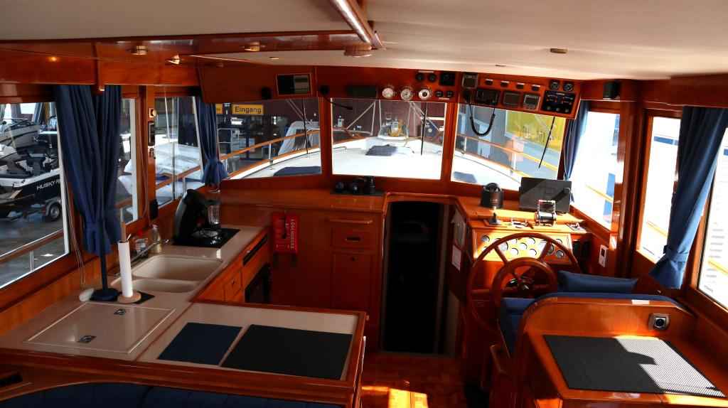 Motorboot Grand Banks 42 EUROPA