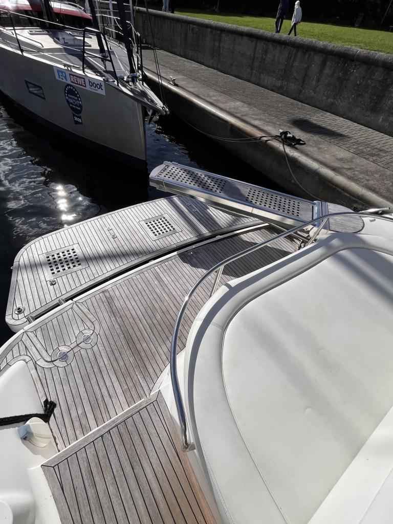 Motorboot Bavaria 42 Sport