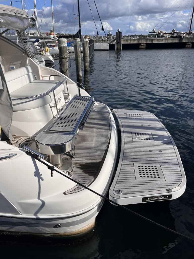 Motorboot Bavaria 42 Sport