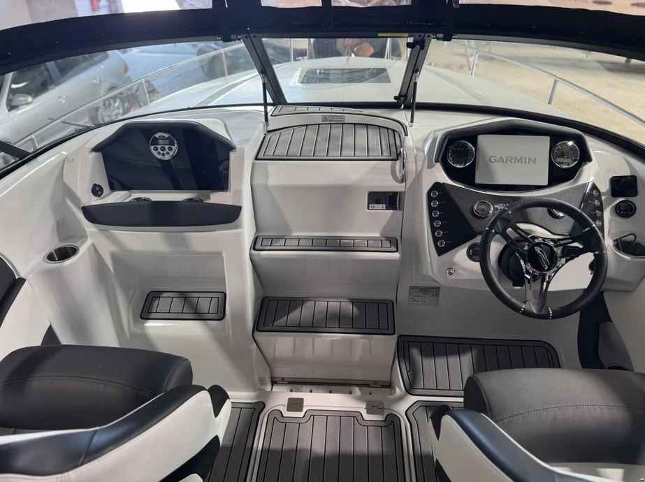 Motorboot Viper 263