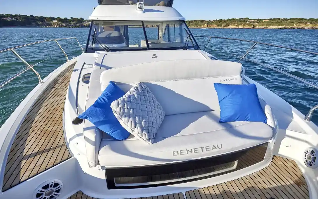 Motorboot Beneteau ANTARES 12 Fly