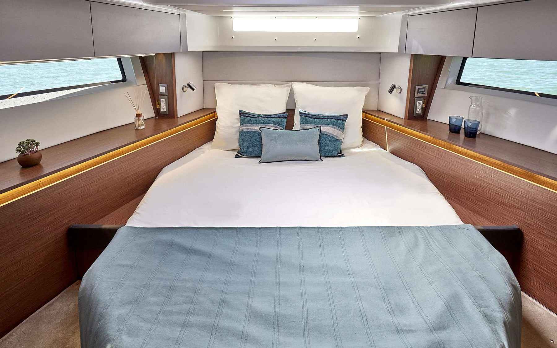 Motorboot Beneteau ANTARES 12 Fly