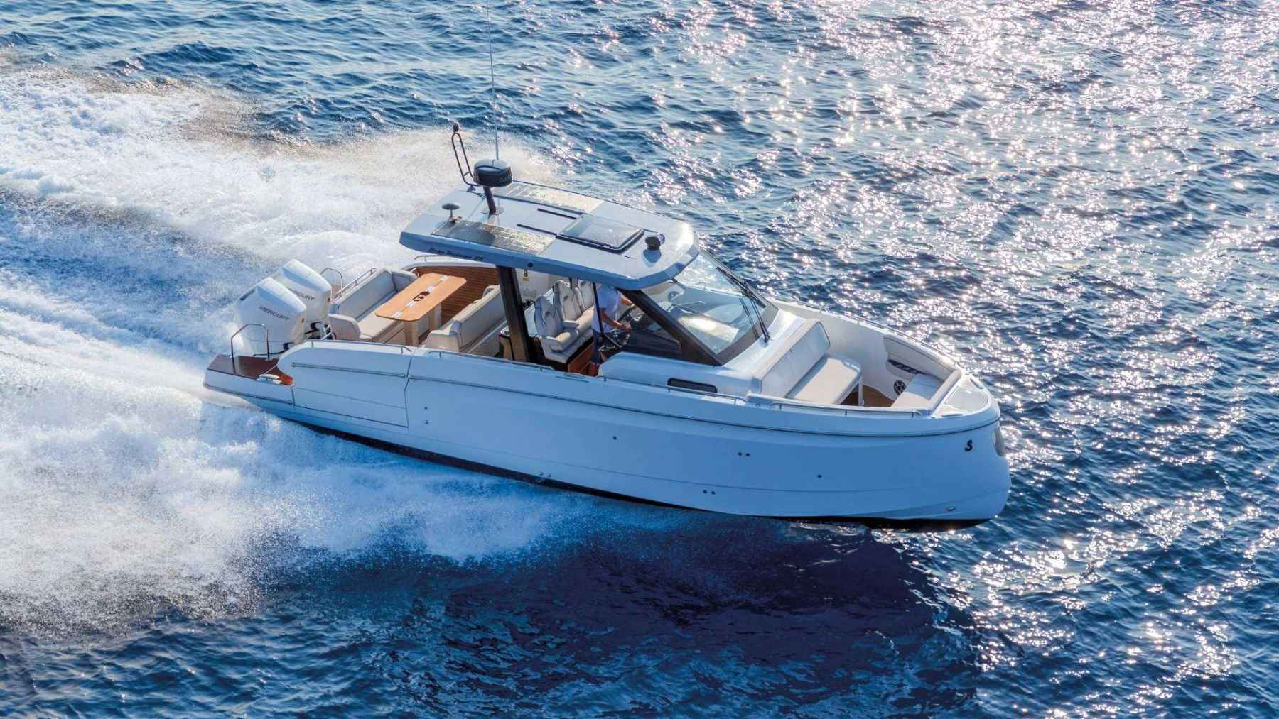 Motorboot BENETEAU Gran Turismo 40