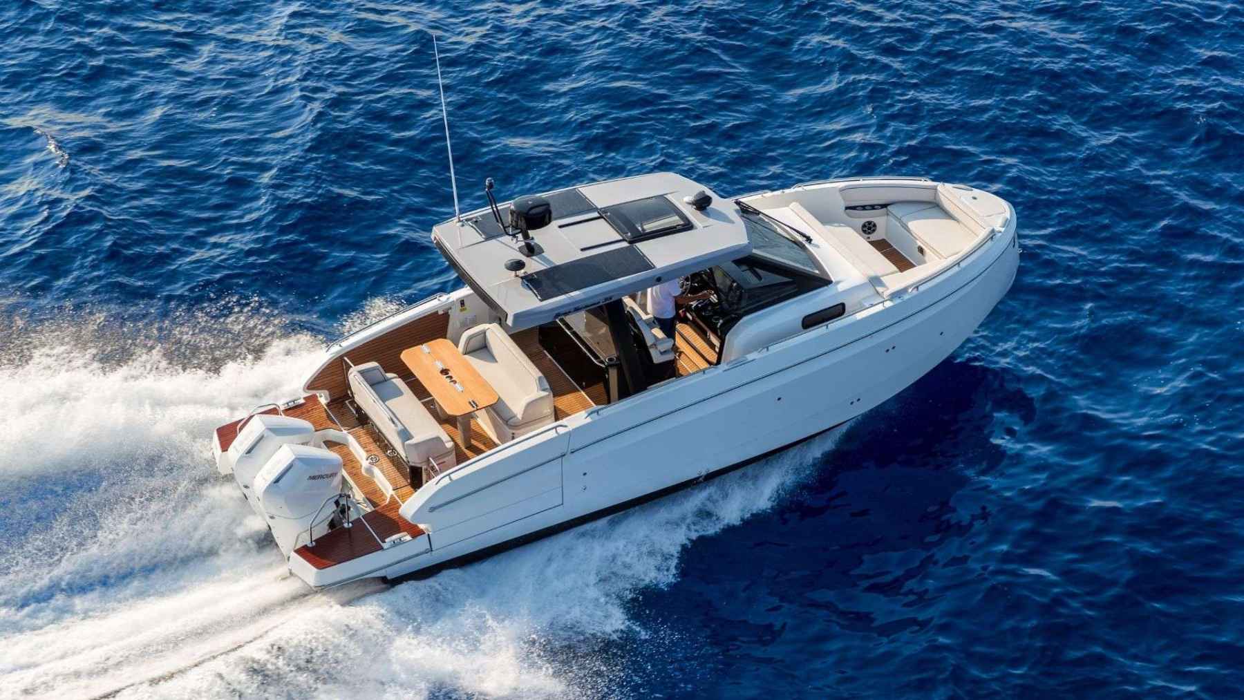 Motorboot Beneteau Gran Turismo 35