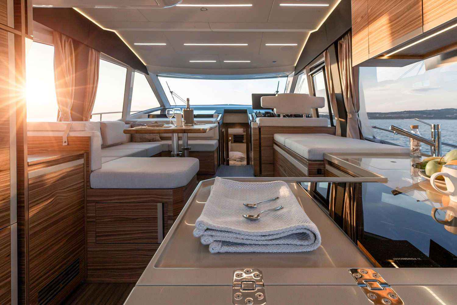 Motorboot Greenline 45 COUPE