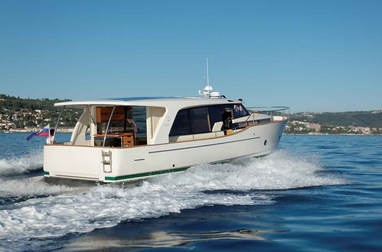 Motorboot Greenline 40