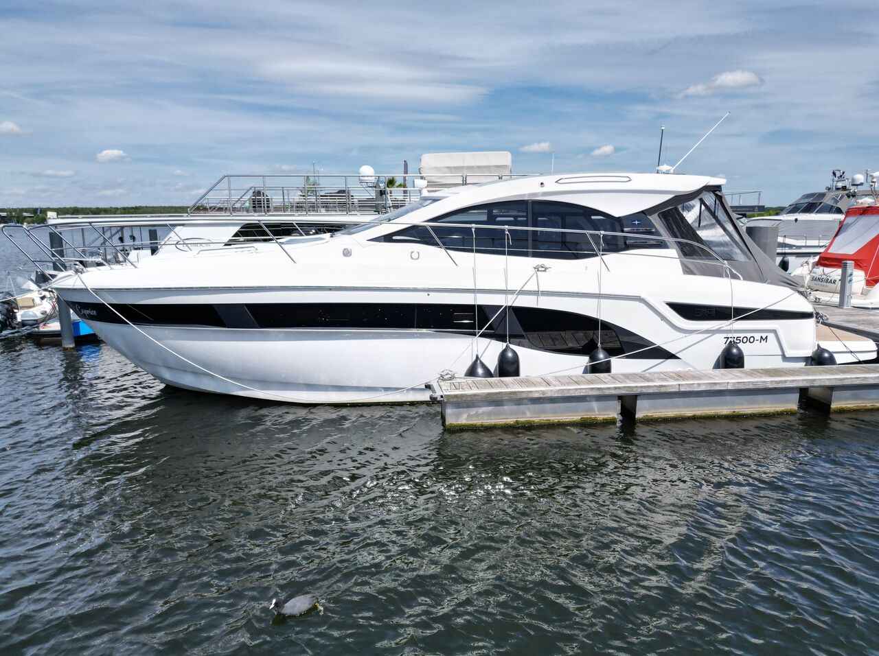 Motorboot Bavaria SR41 HT