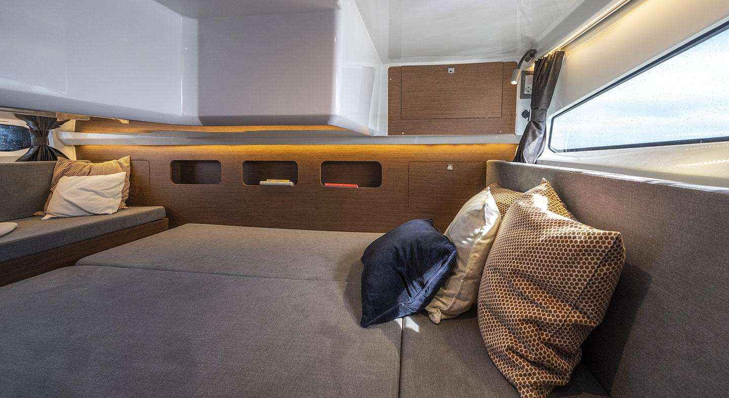 Motorboot Beneteau ANTARES 11 FLY