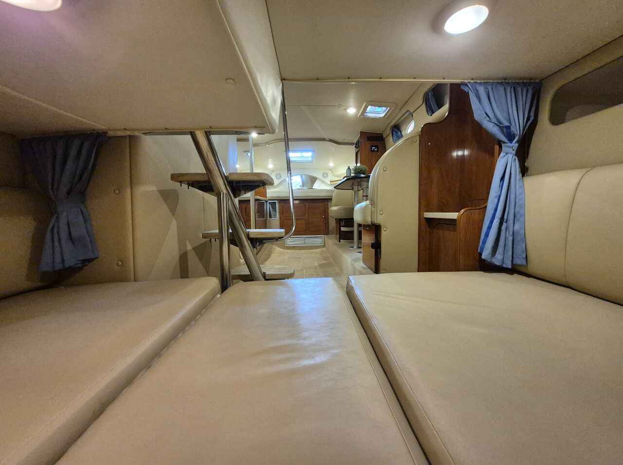 Motorboot Rinker 342 Fiesta Vee