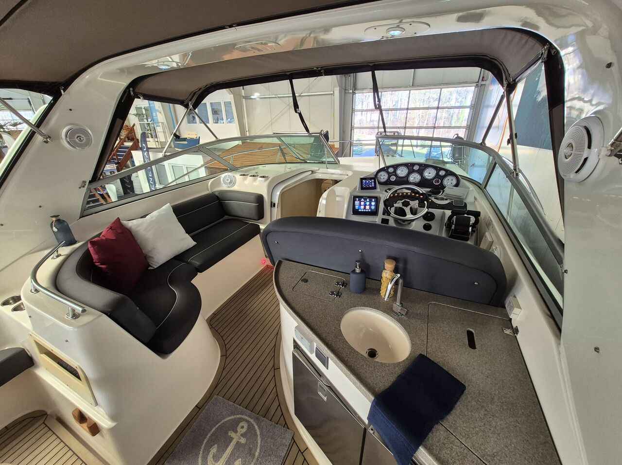 Motorboot Rinker 342 Fiesta Vee