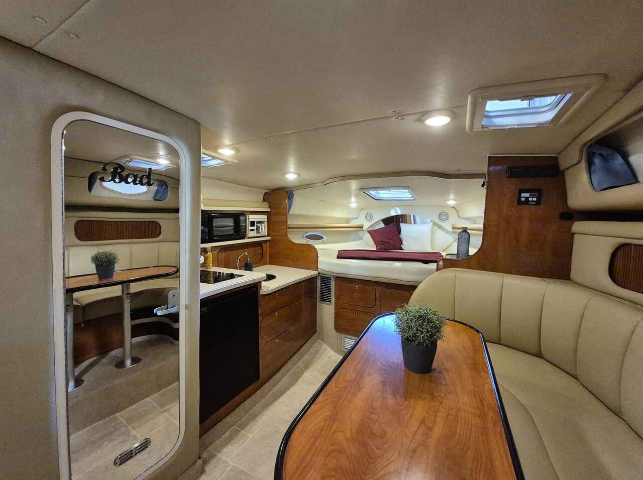 Motorboot Rinker 342 Fiesta Vee