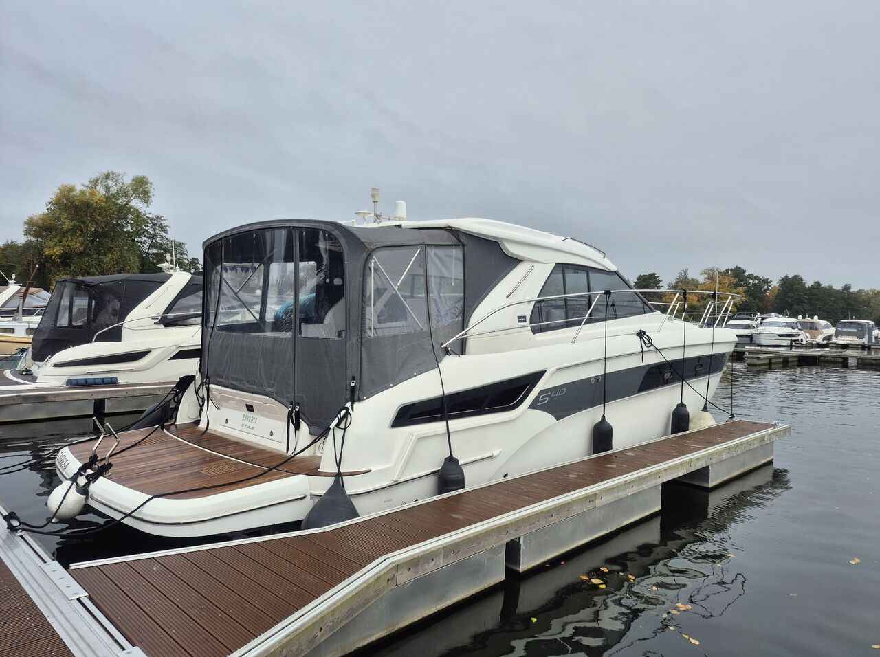 Motorboot Bavaria S40 HT