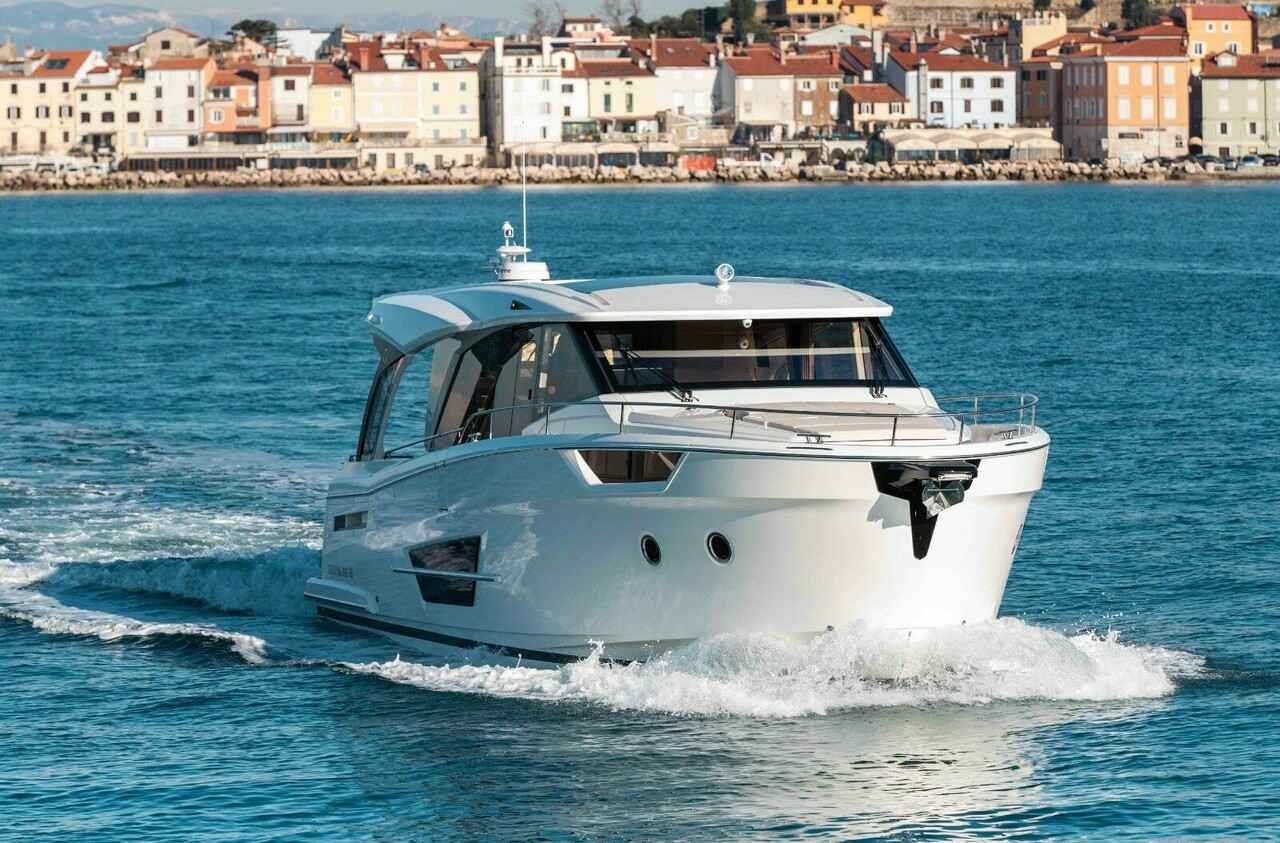Motorboot Greenline 45 Coupé