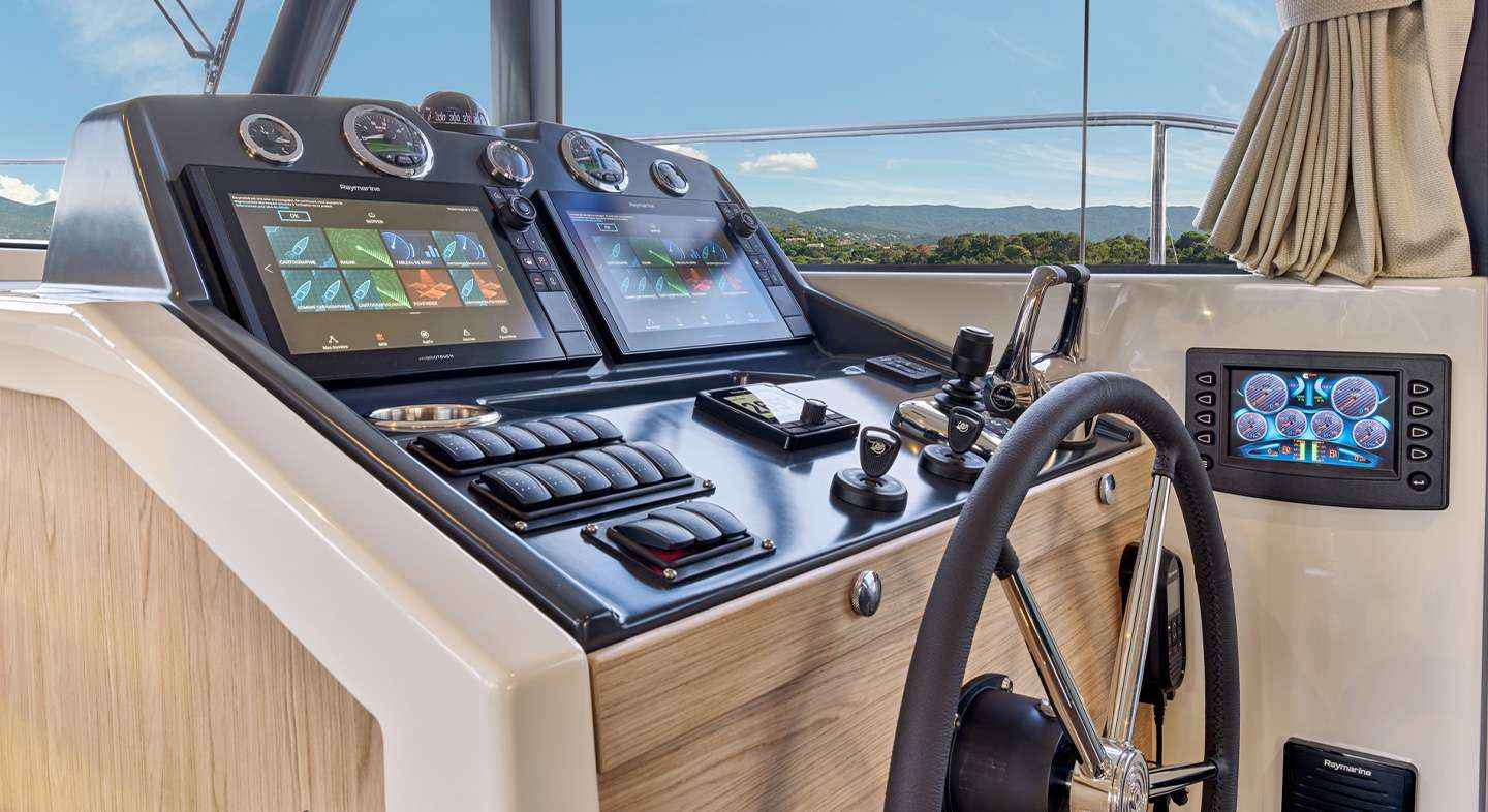 Motorboot Beneteau SWIFT TRAWLER 48
