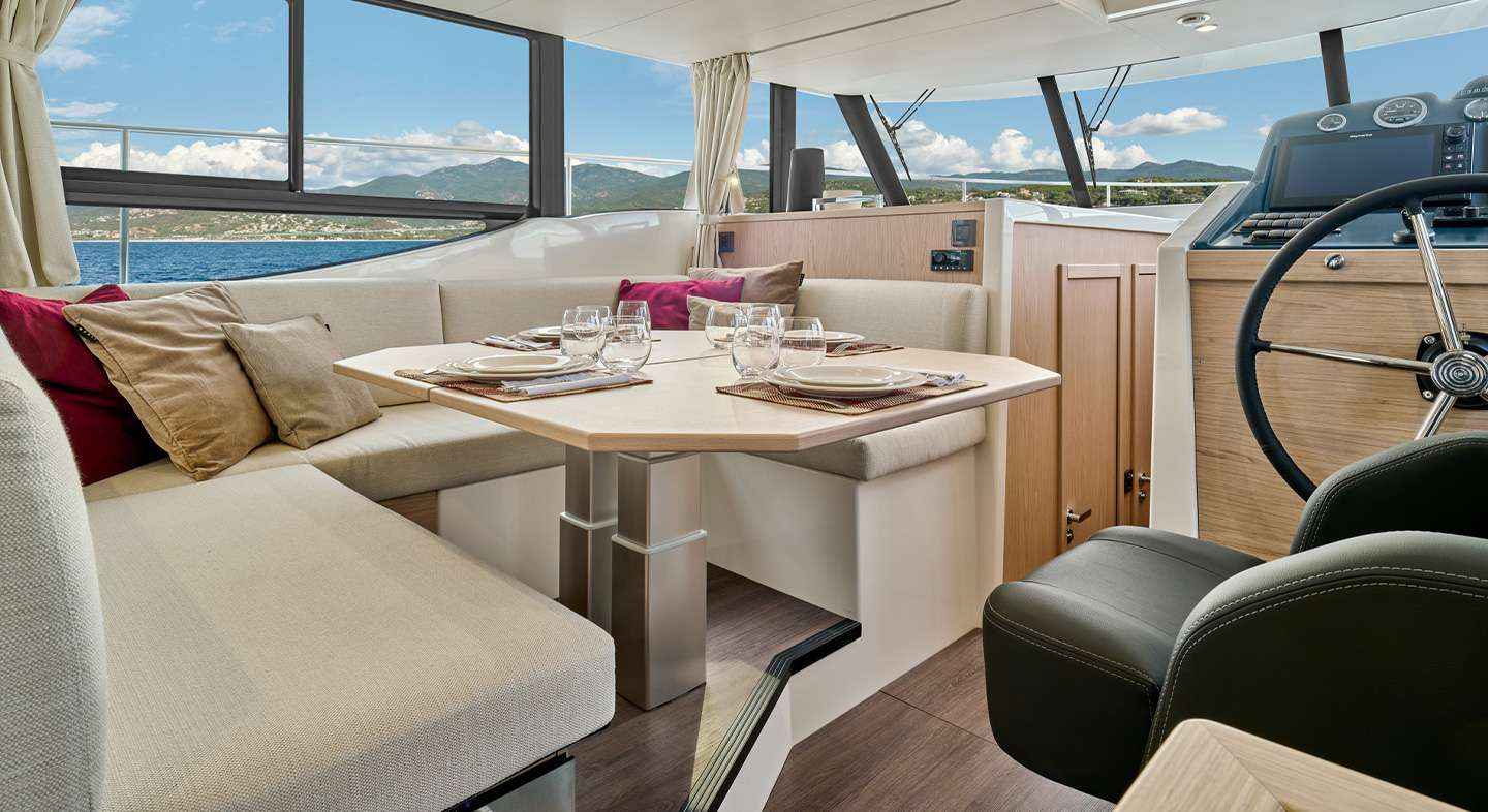 Motorboot Beneteau SWIFT TRAWLER 48
