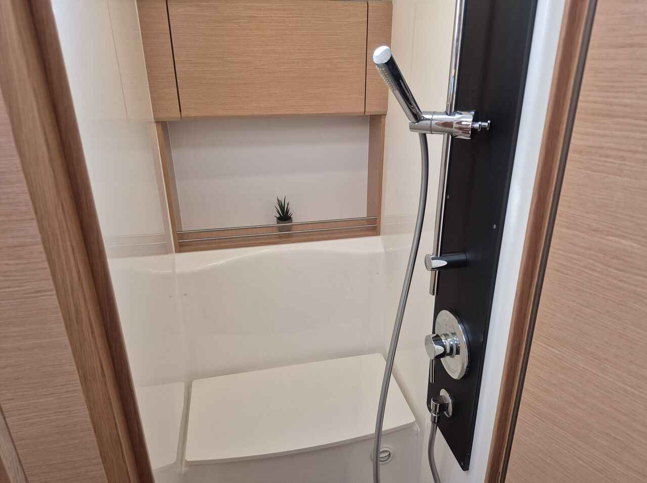 Motorboot Bavaria S45 HT