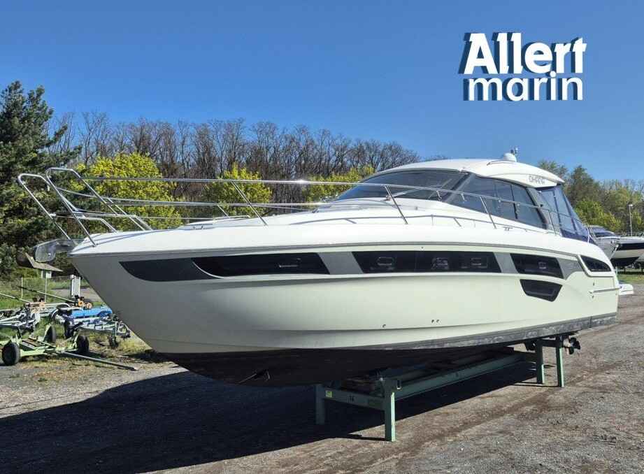Motorboot Bavaria S45 HT