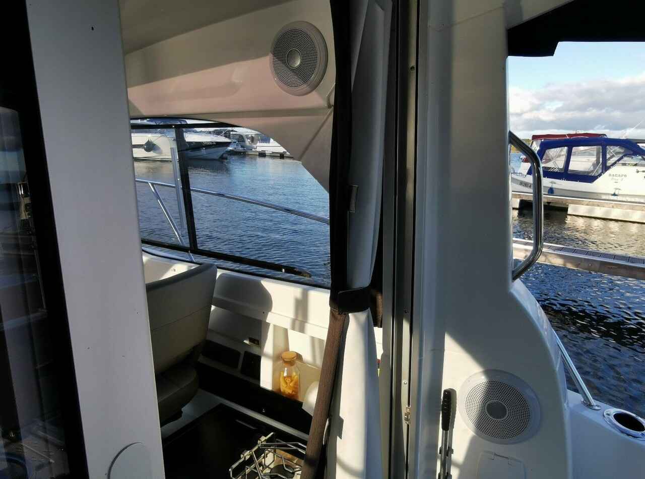 Motorboot Bénéteau Antares 7