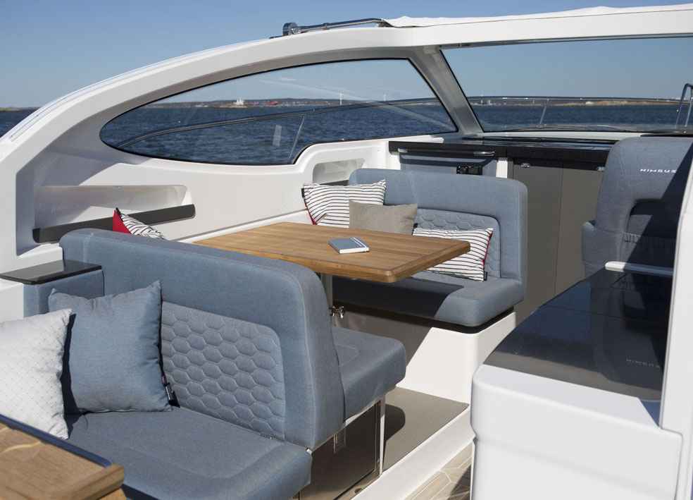 Motorboot Nimbus 305 Drophead