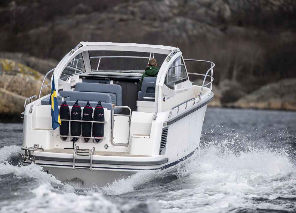 Motorboot Nimbus 305 Drophead