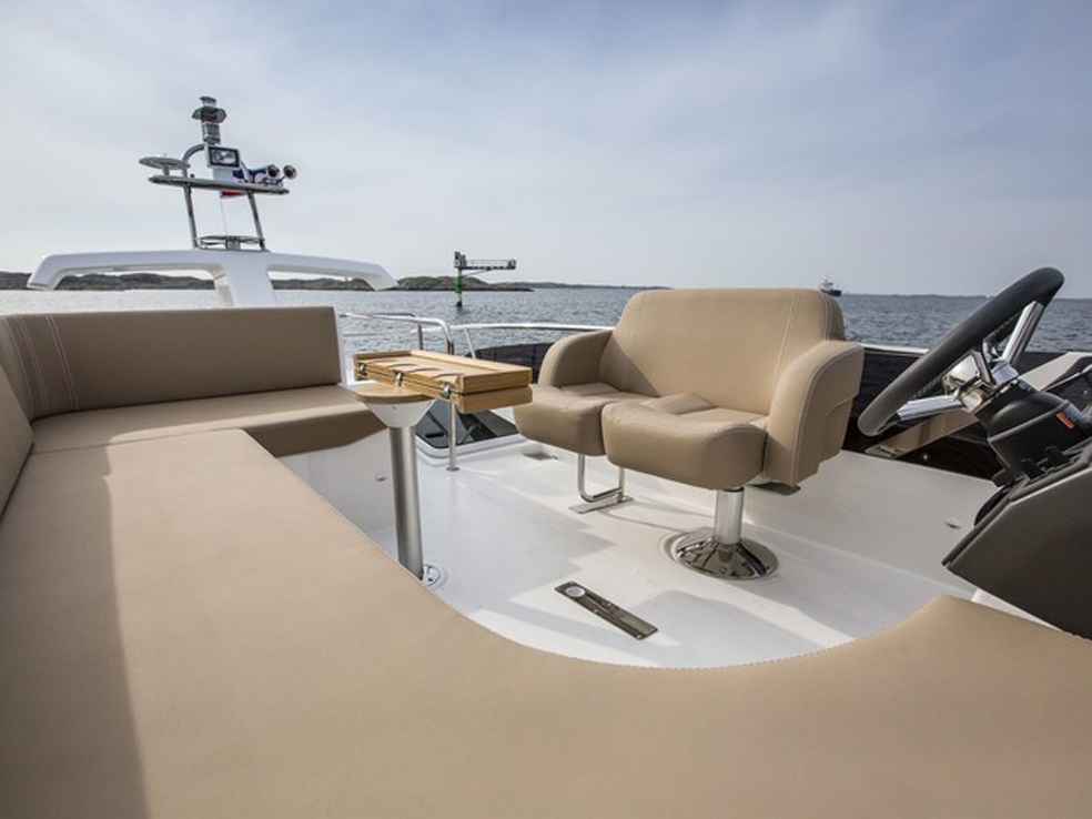 Motorboot Nimbus 405 Flybridge