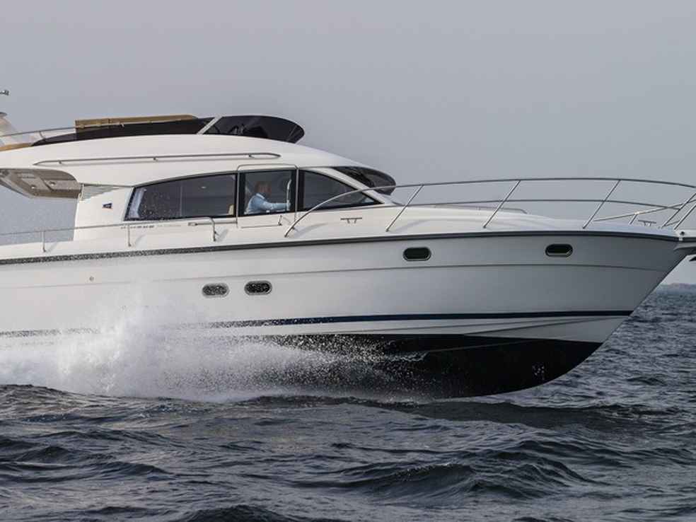 Motorboot Nimbus 405 Flybridge