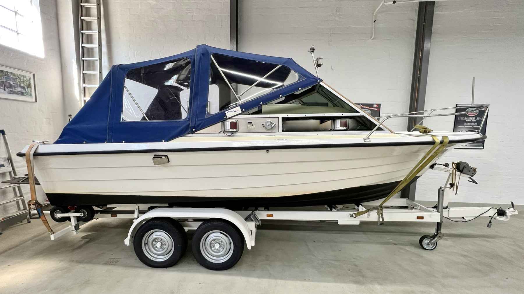 Motorboot Draco 2000