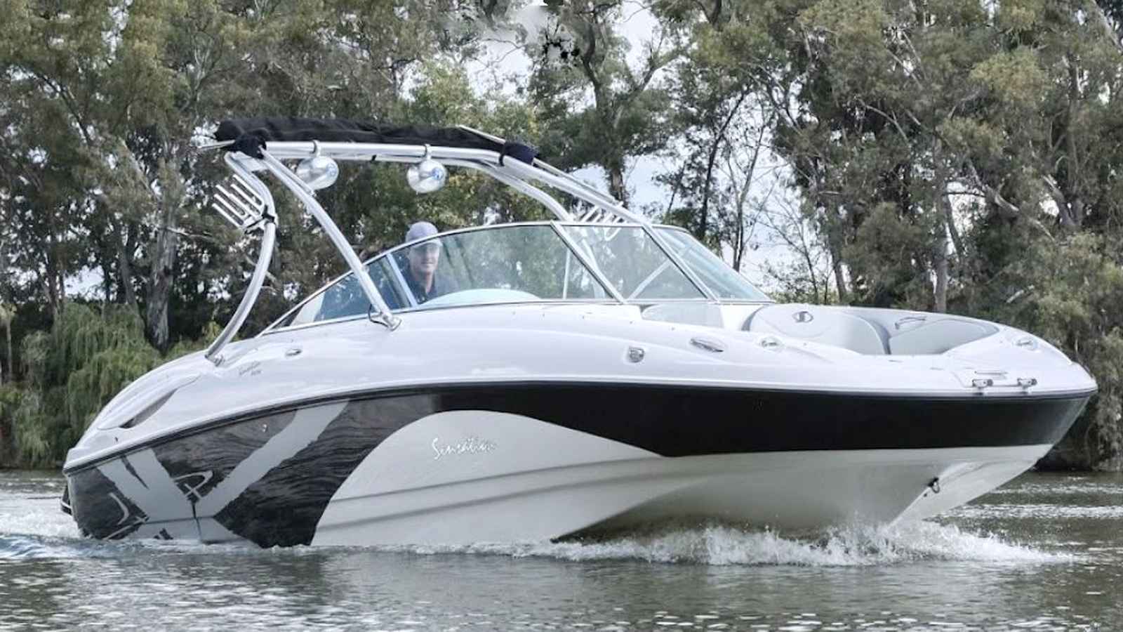 Motorboot Sensation SX260