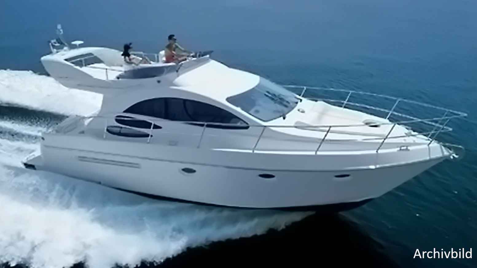 Motorboot Azimut 39