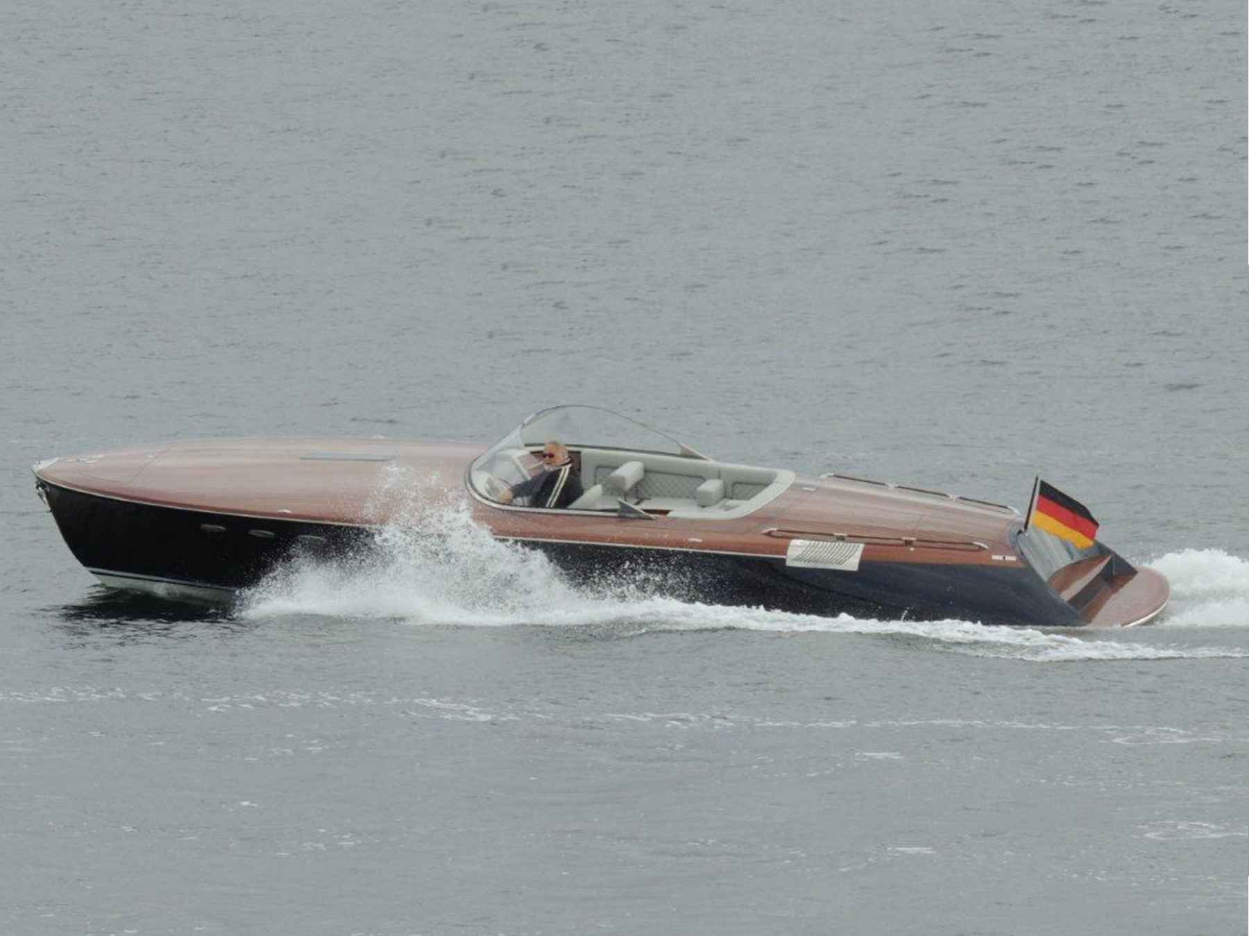 Motorboot HW Bootscenter Runabout 33