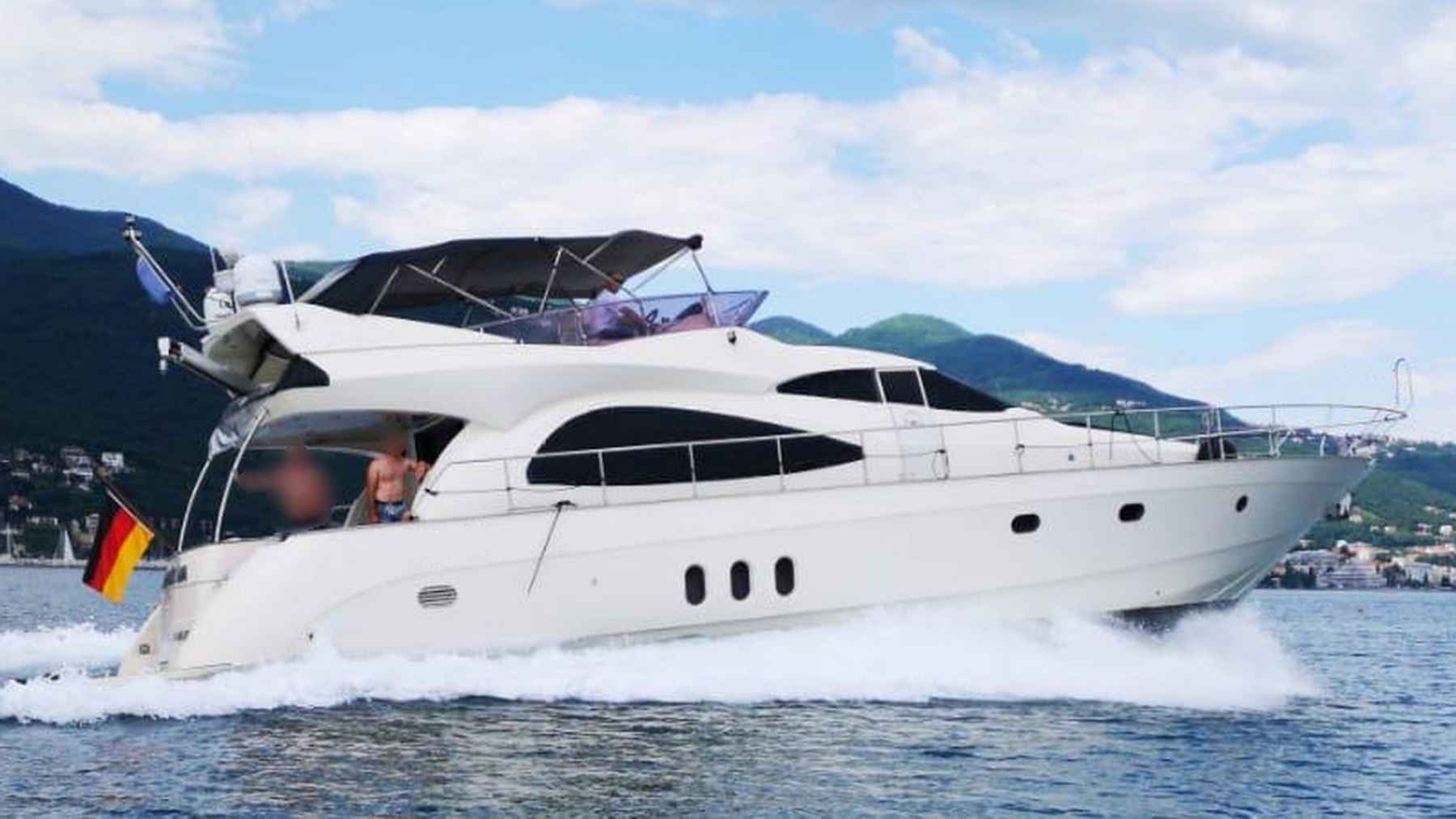 Motorboot Cayman 62 Cyber
