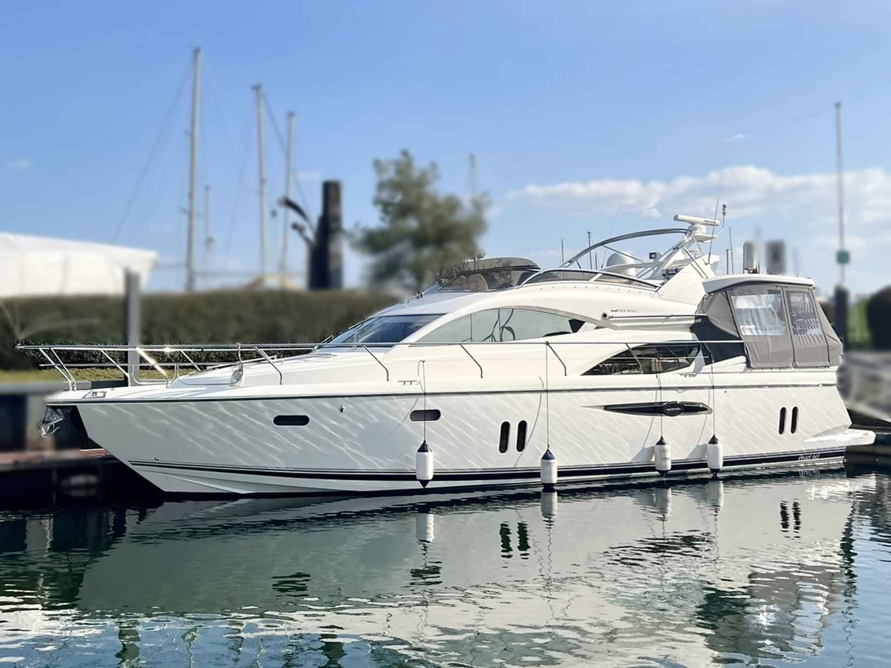 Motorboot Pearl 60