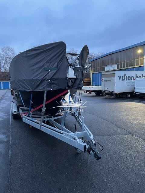 Motorboot Saver 830 Cabin