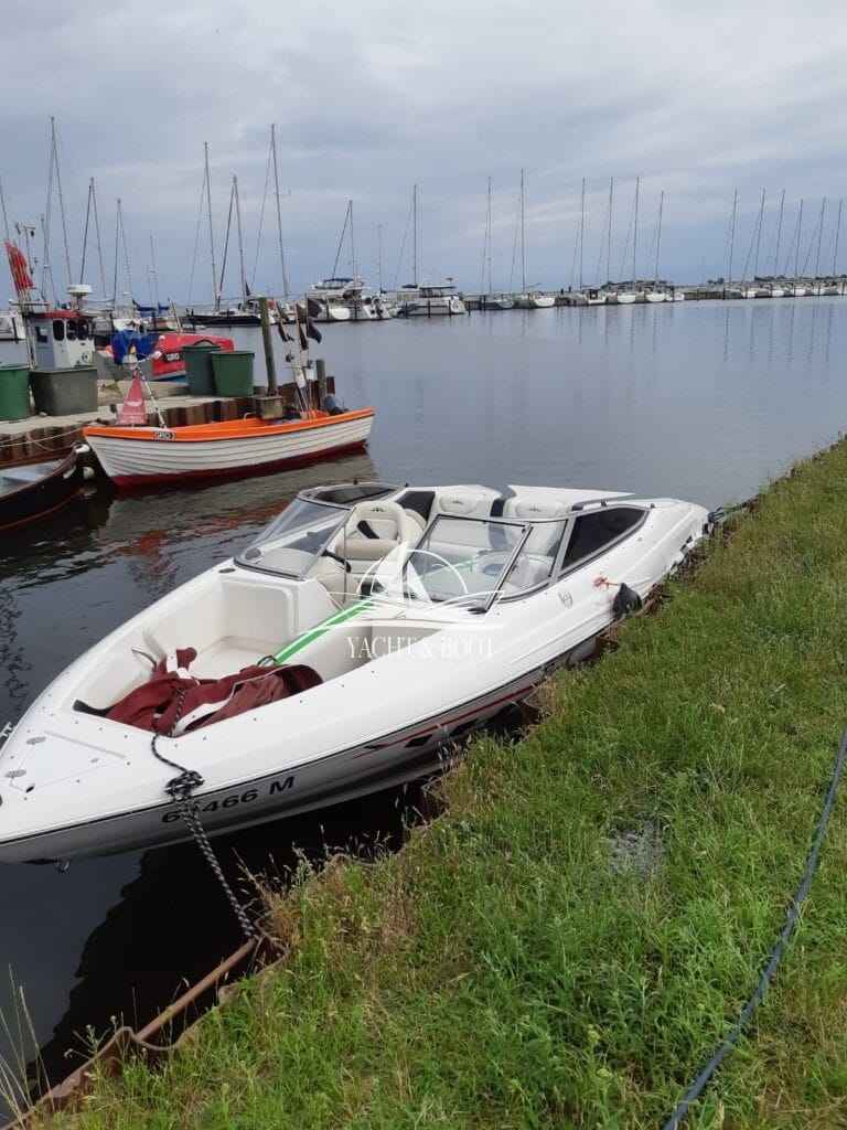 Motorboot Mariah SX24