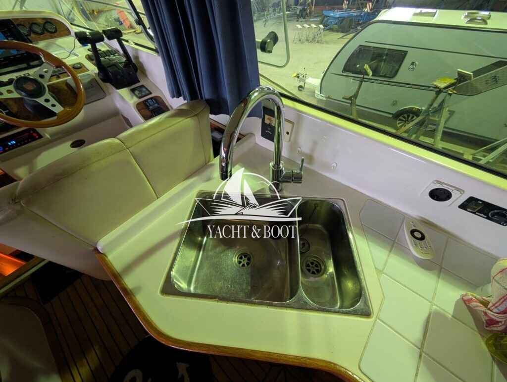 Motorboot Marex 33 Millenium