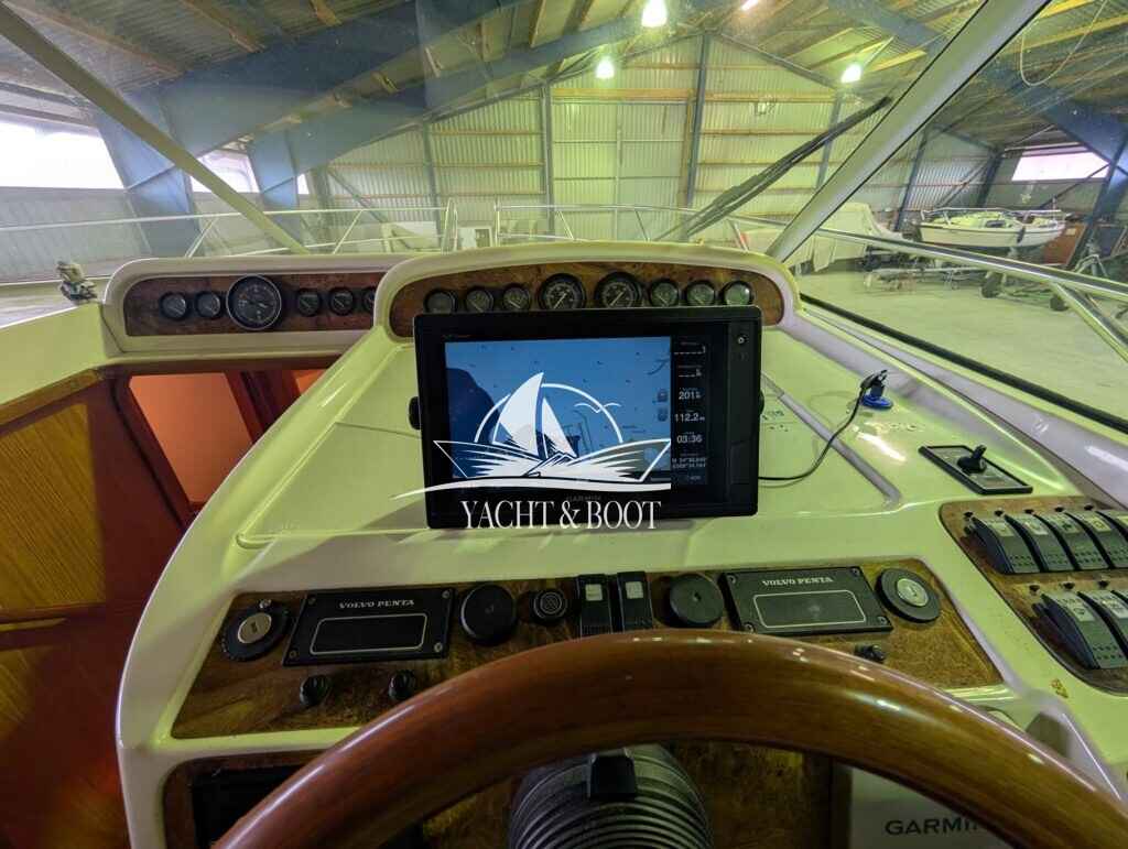 Motorboot Marex 33 Millenium