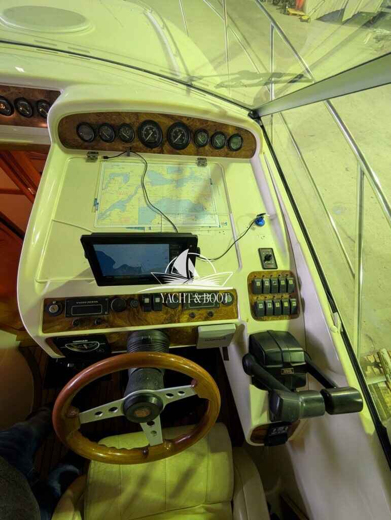 Motorboot Marex 33 Millenium