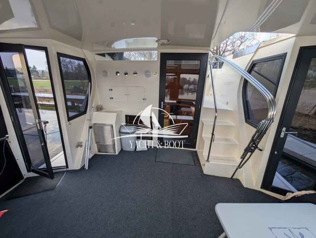 Motorboot Camargue Yacht 42 Sundeck